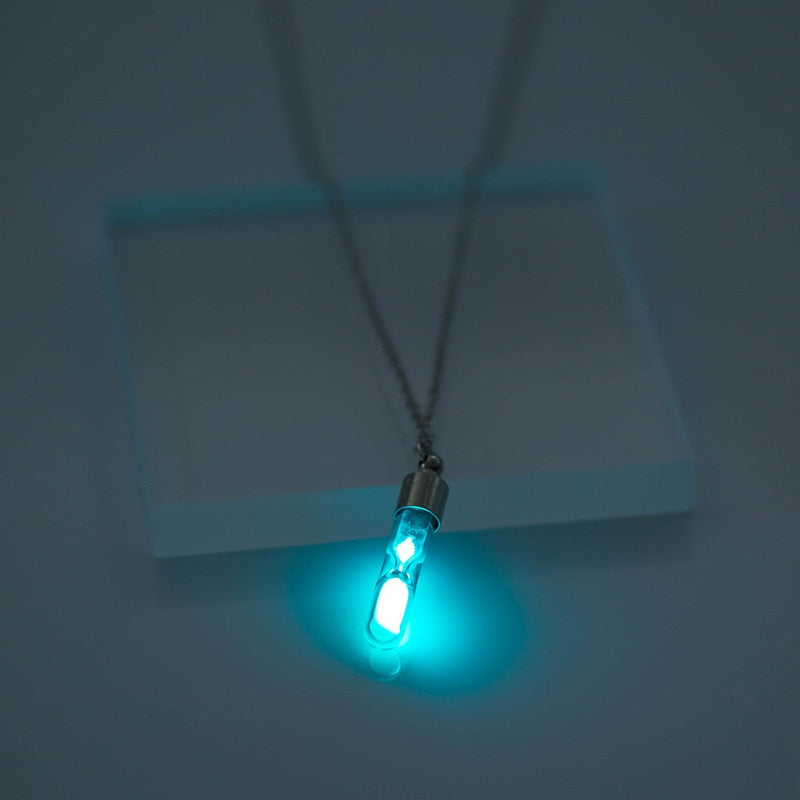 
                  
                    Glowing in-the-Dark Pendant Luminous Necklace
                  
                