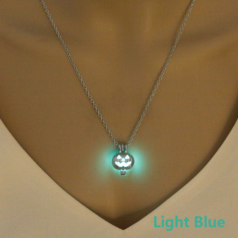 
                  
                    Glowing in-the-Dark Pendant Luminous Necklace
                  
                