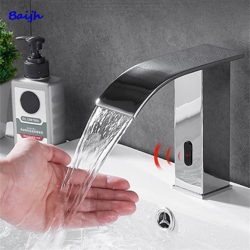 Smart Sensor Waterfall Basin Faucet Automatic Sensor Faucet Hot Cold Water Mixer Deck Mount Bathroom Faucet Battery Power