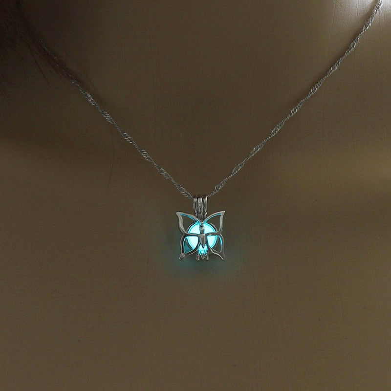 
                  
                    Glowing in-the-Dark Pendant Luminous Necklace
                  
                