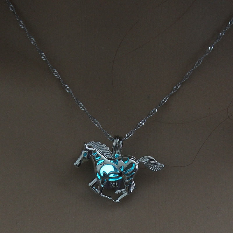 
                  
                    Glowing in-the-Dark Pendant Luminous Necklace
                  
                