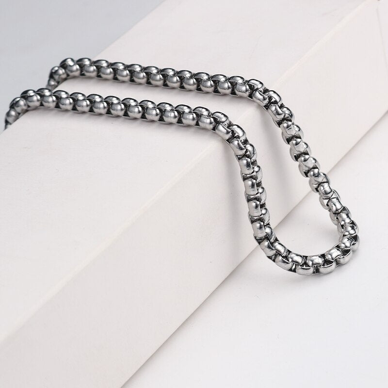 
                  
                    Universal Scissors Shape Stainless Steel Necklace Fashion Chain
                  
                