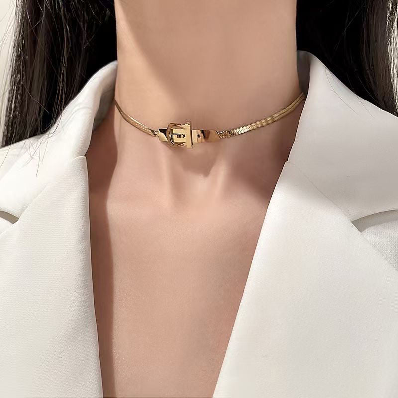 
                  
                    Buckle Shape Choker Necklace
                  
                