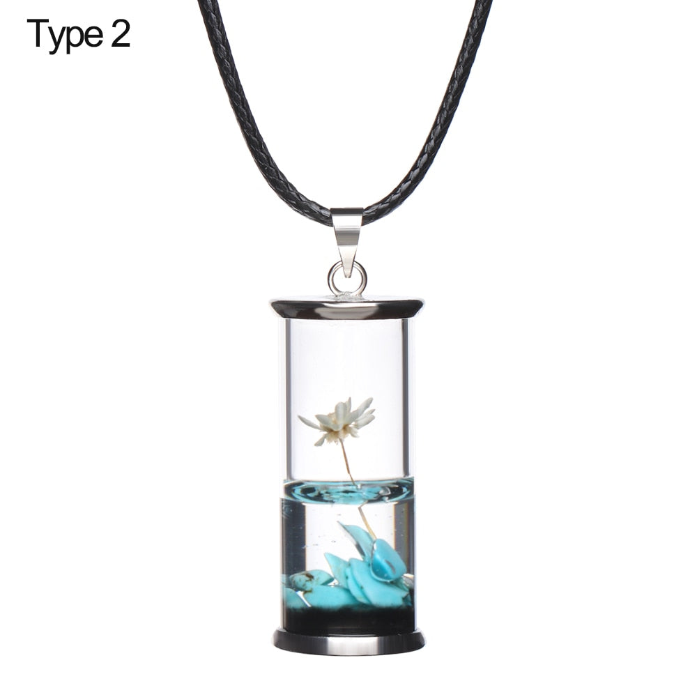 
                  
                    Crystal Vial Wishing Bottle Leather Rope Pendant Resin Permanent Time Flower Luminous Drifting Jar Necklace
                  
                