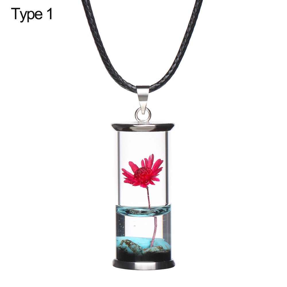 
                  
                    Crystal Vial Wishing Bottle Leather Rope Pendant Resin Permanent Time Flower Luminous Drifting Jar Necklace
                  
                