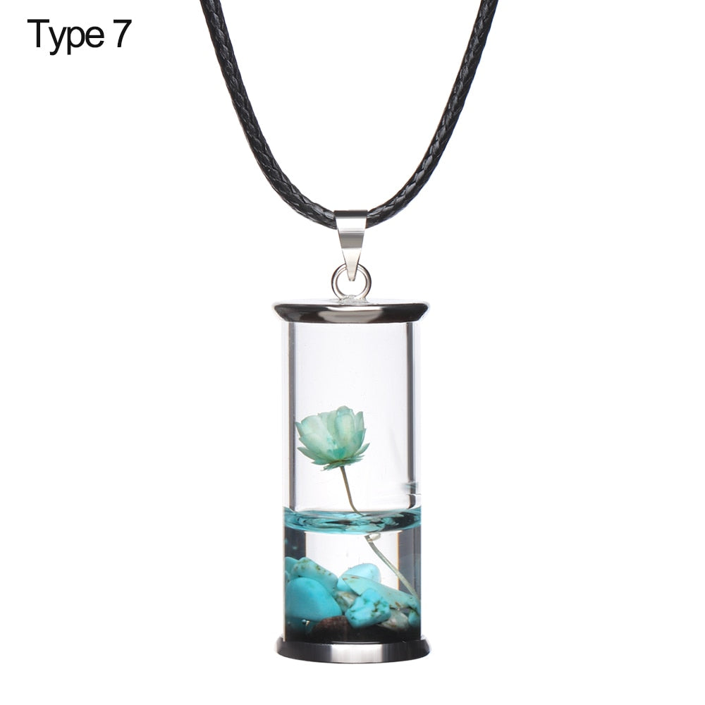 
                  
                    Crystal Vial Wishing Bottle Leather Rope Pendant Resin Permanent Time Flower Luminous Drifting Jar Necklace
                  
                