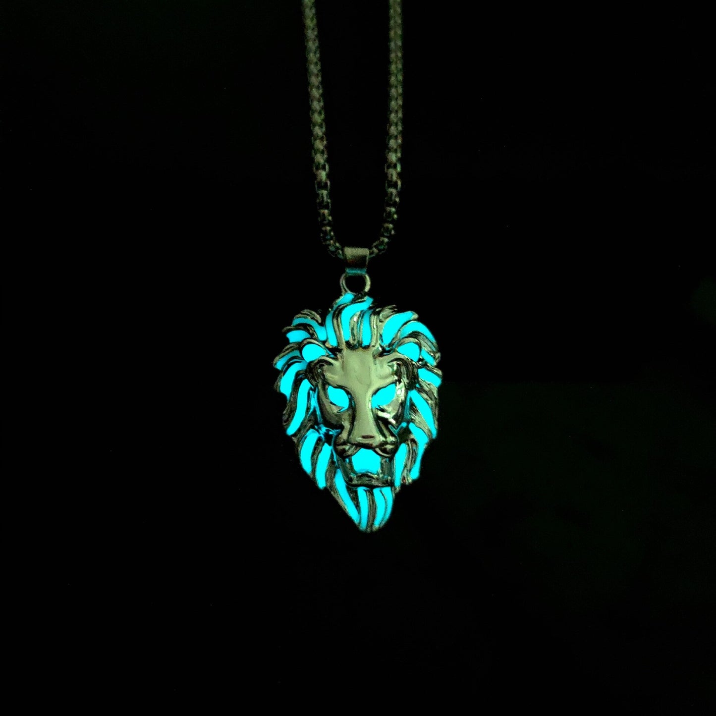 
                  
                    Lion Pendant Glow In The Dark Necklace
                  
                